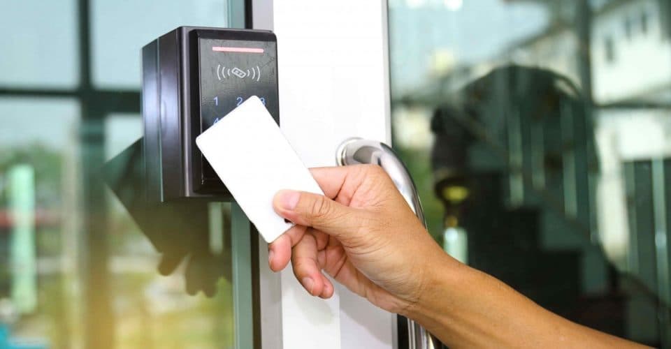 Tout savoir sur le contrôle d'accès : Sécurisez l'entrée de votre maison